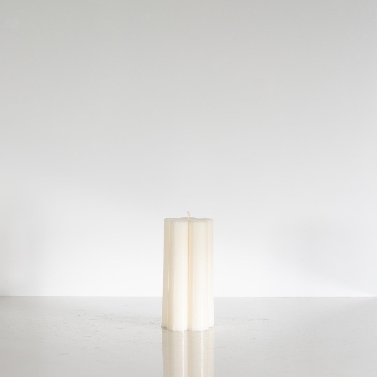 The Daisy Candle