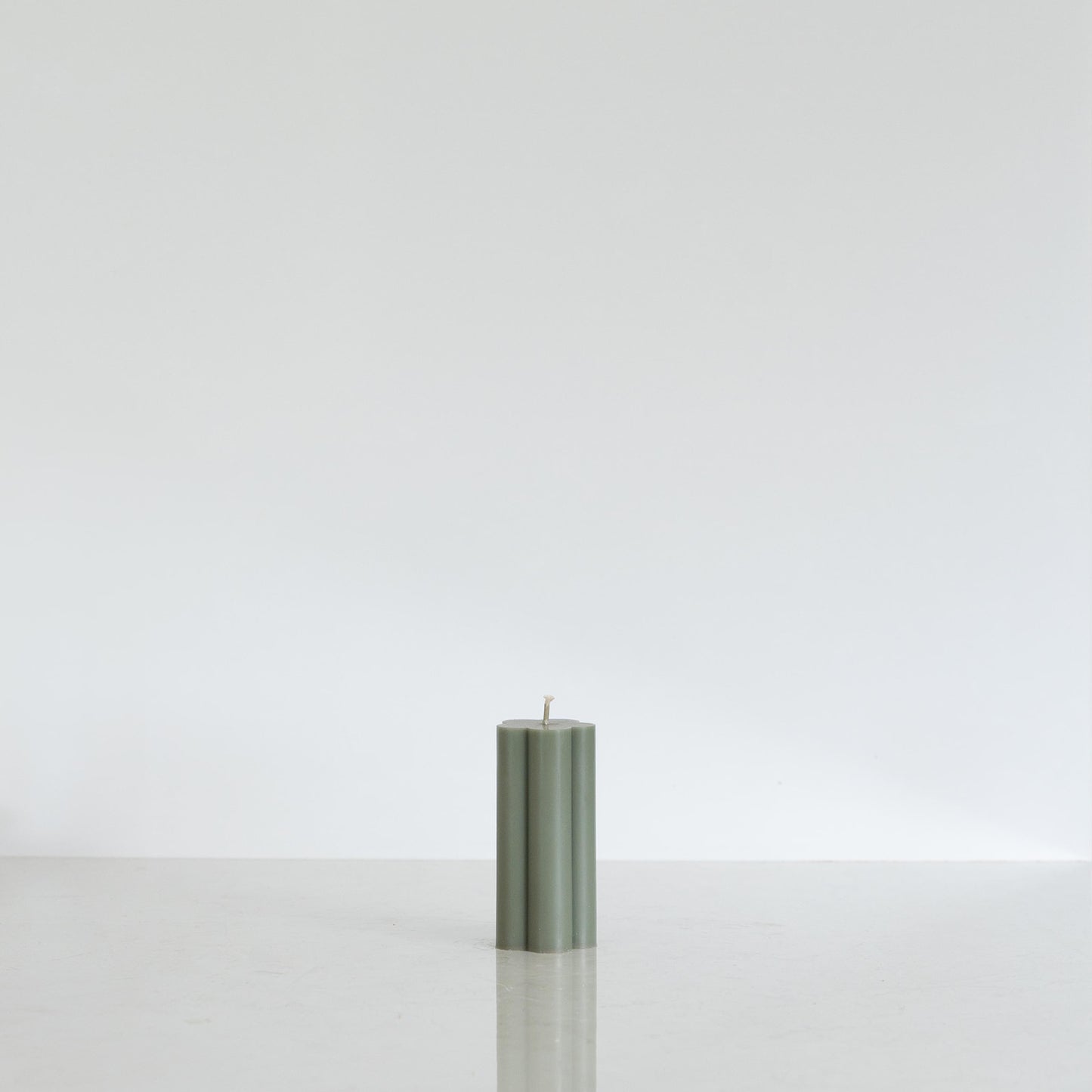 The Daisy Candle