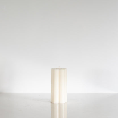 The Daisy Candle